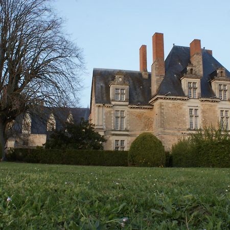 Chateau De Durtal Bed & Breakfast Exterior photo